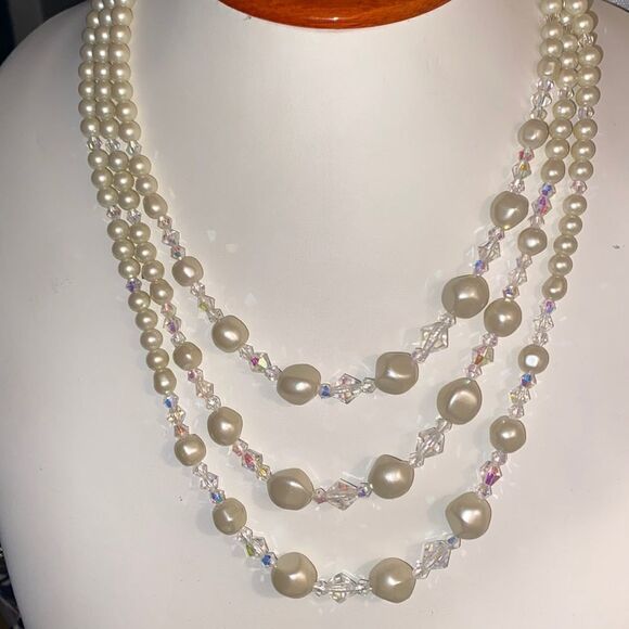 NWT Vintage 3 Strand Swarovski Crystals & Fresh Water Pearl Necklace - Picture 1 of 7
